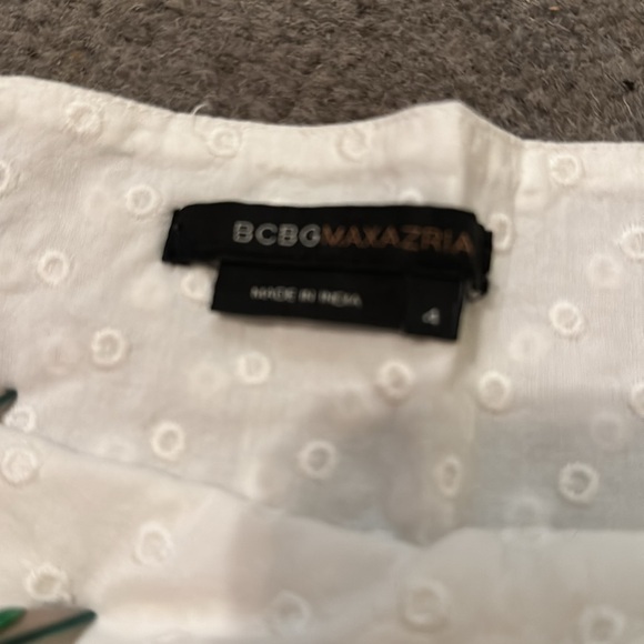 BCBC white cotton knee length eyelet skirt - Picture 2 of 4